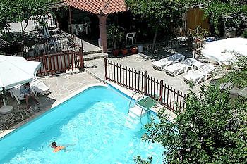 Voula Apartments Aegina Exteriör bild